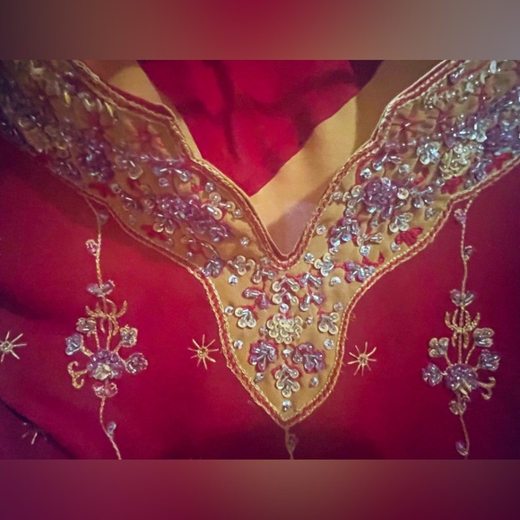 Red dress - Picture 5 of 5